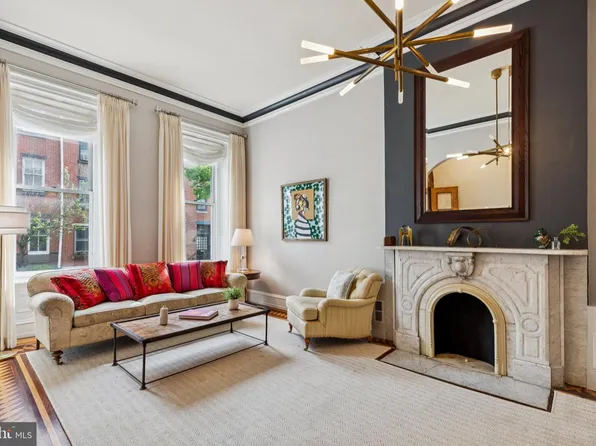 2219 Locust St, Philadelphia, PA 19103