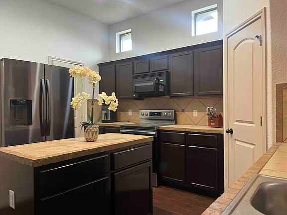 3rd image of 630 Creekside Cir Unit 634
