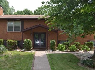 61 Crestview Dr, Glen Carbon, IL