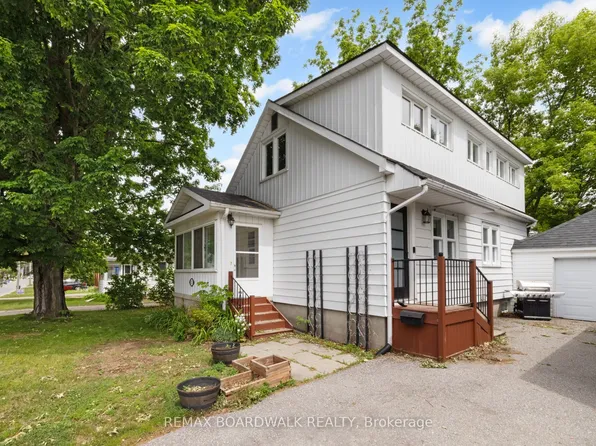 111 Beckwith St E, Perth, ON K7H 1C8