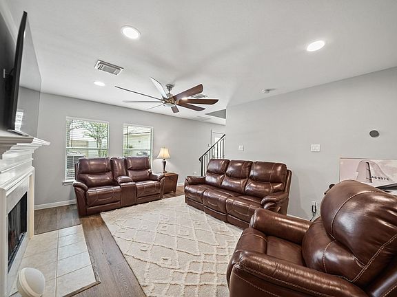 4th image of 3213 Mystic Port Ln