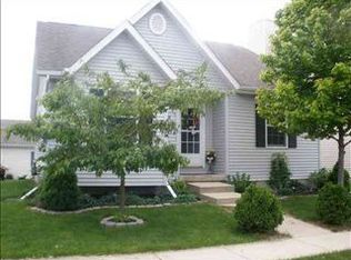 1105 Whitaker St, Normal, IL 61761