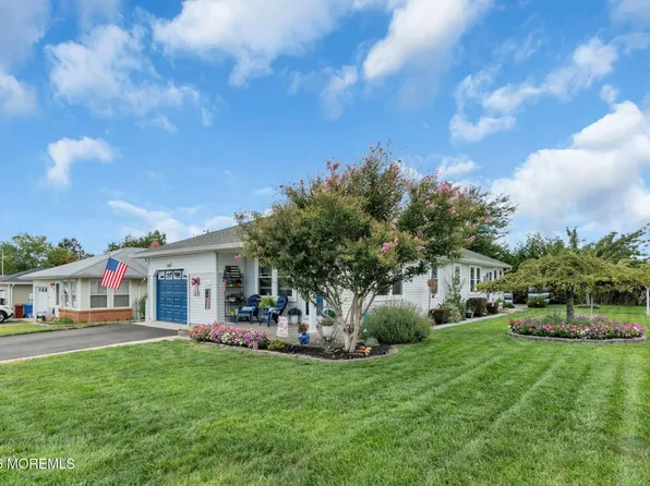 671 Jamaica Boulevard, Toms River, NJ 08757