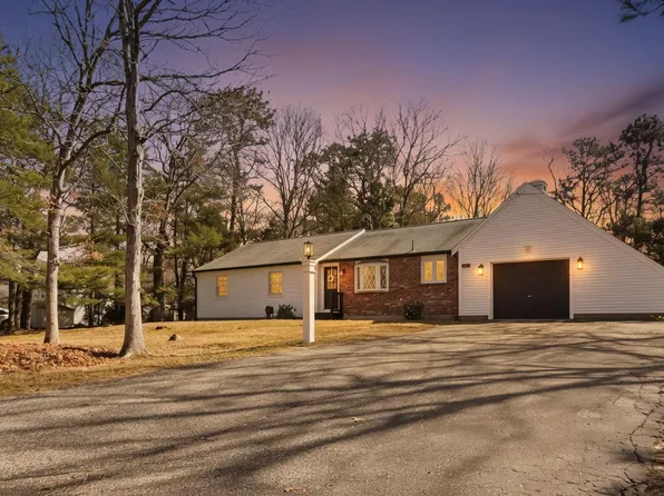 38 White Oak Trail, Centerville, MA 02632