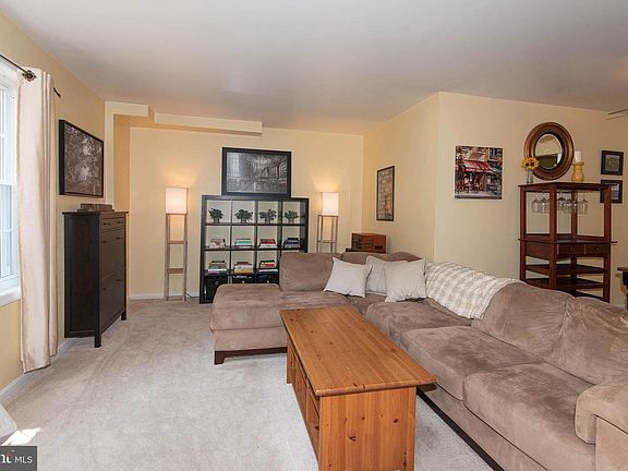 3rd image of 1486 Lowell Ct #19YF