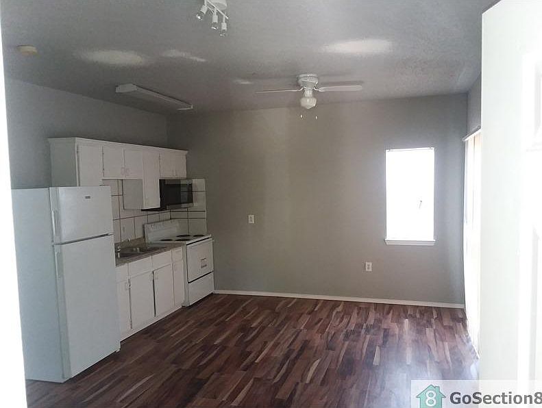 2nd image of 4406 Lafayette St APT 2