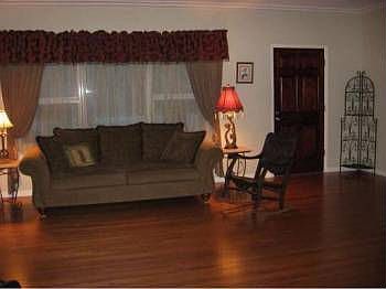 3rd image of 30 NE 95th St