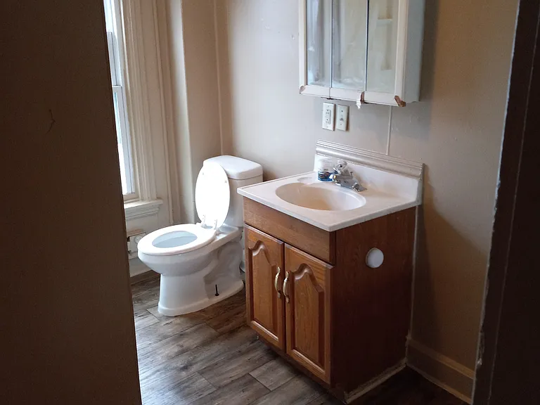 173 E Penn St #3 — Photo 4