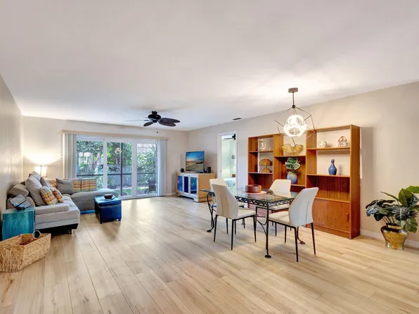 3110 Surf Way #4, Singer Island, FL 33404