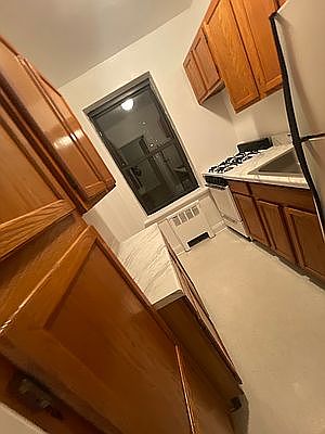 2nd image of 83-29 Talbot St #1A