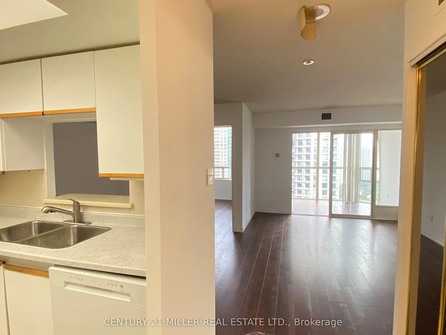 3 bed, $2,650 — Photo 3