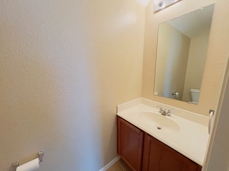 1210 Antoinette Dr — Photo 9