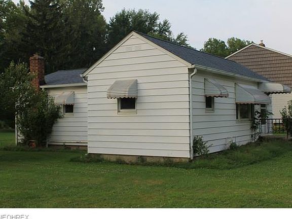 5th image of 36247 N Riverview Dr