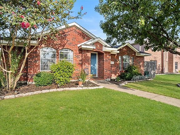 4th image of 6613 Redwood Ln