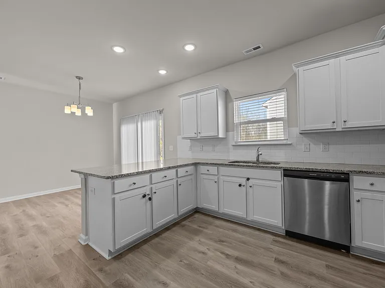 The Grove Residences — Photo 18