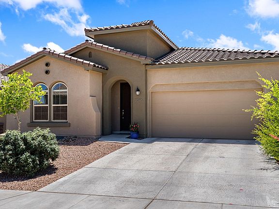 3rd image of 7046 Crystal Dr NE