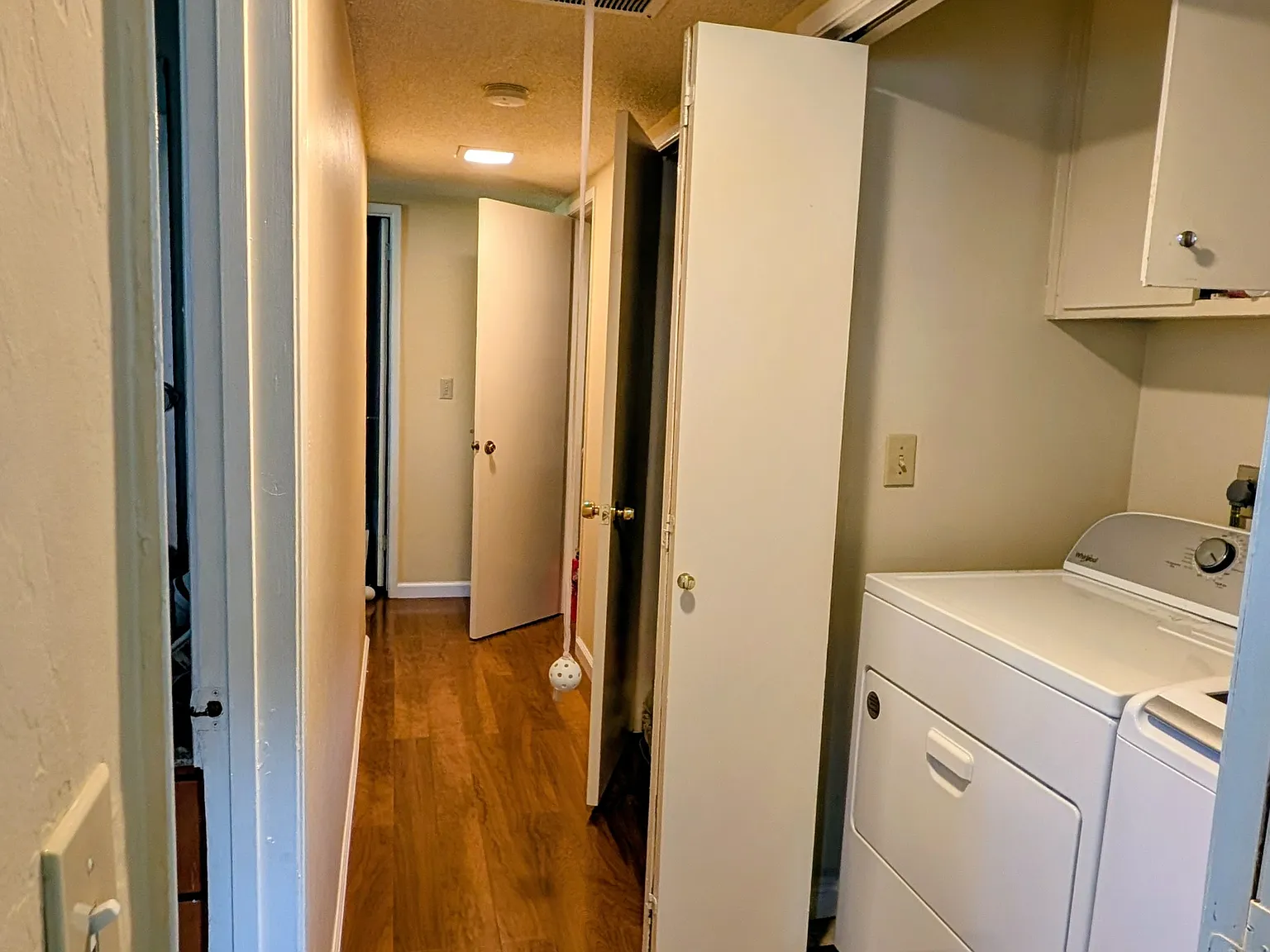 2 bed, 1100 sqft, $3,200 — Photo 4