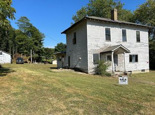 1061 S Eckerty Doolittle Rd, Eckerty, IN 47116