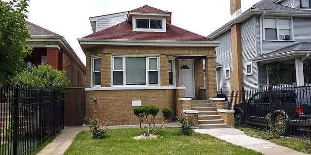 5610 S Christiana Ave photo 1