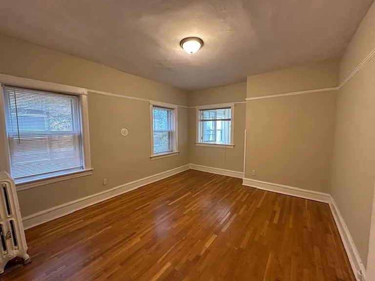 Bright, Spacious 3BR in Prime Upper East Side — Photo 29