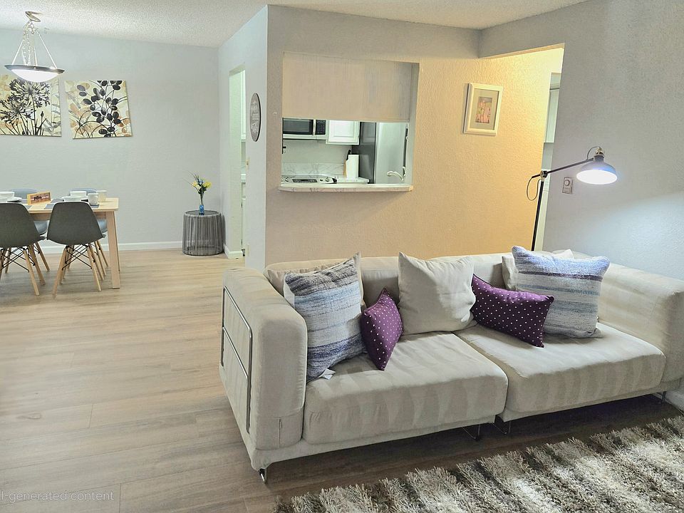 1st image of 725 9th Ave S #105