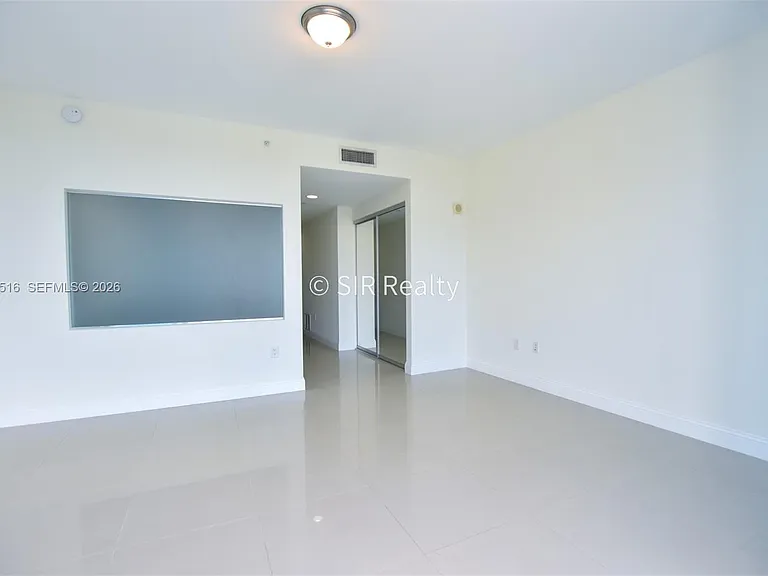 2950 NE 188th St #336 — Photo 10