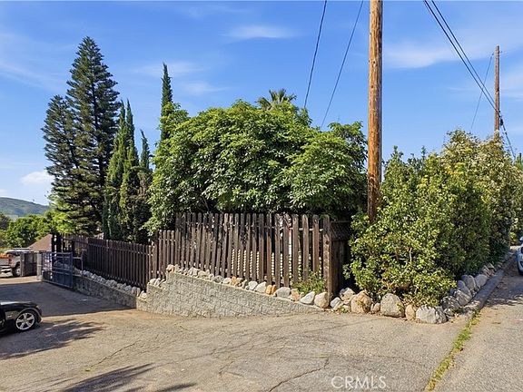 4th image of 10568 Foothill Blvd