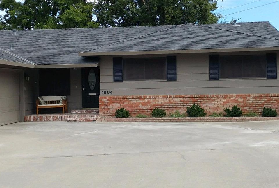 1st image of 1804 Donner Ct