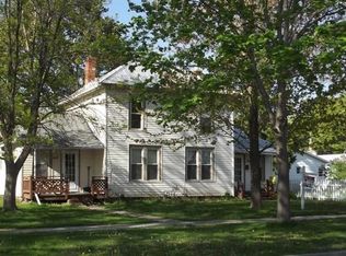 626 4th Ave, Baraboo, WI 53913