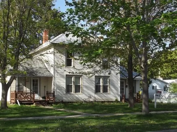 626 4th Ave, Baraboo, WI 53913