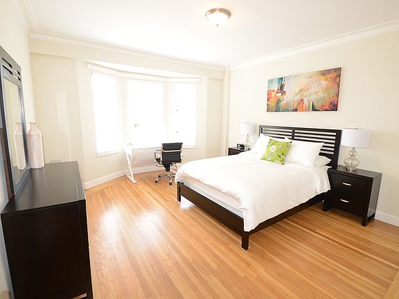 5th image of 1360 Lombard St APT 605