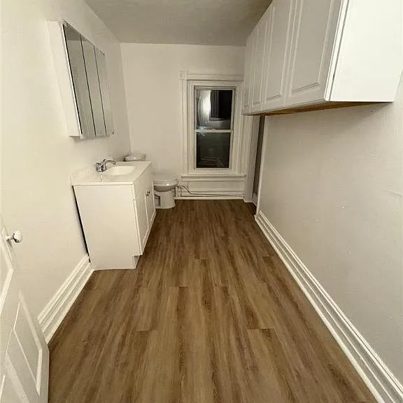 406 N 2nd St — Photo 7