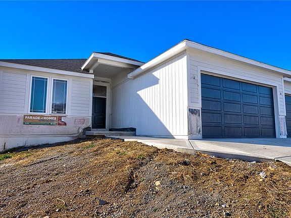 2nd image of 4809 NE 88th St