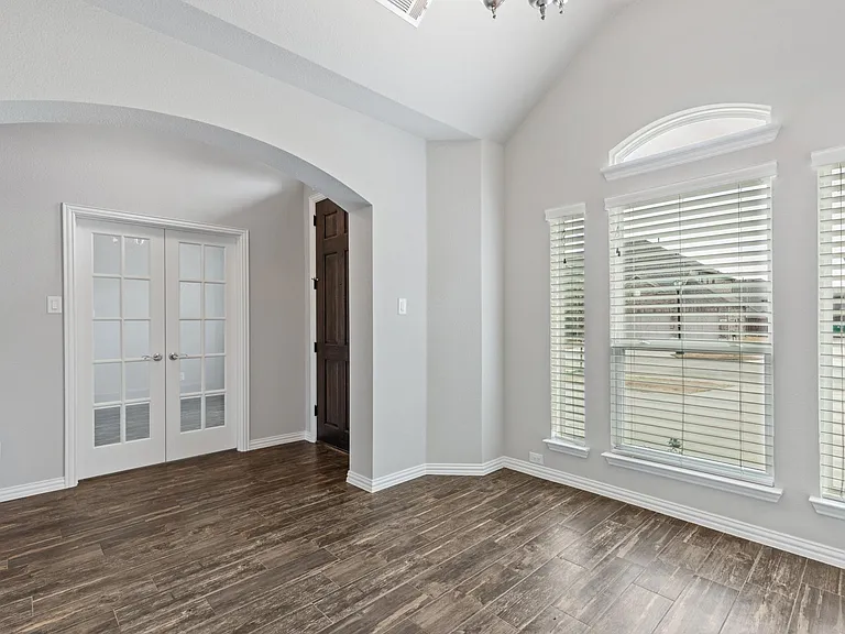 5821 Humber Ln — Photo 6