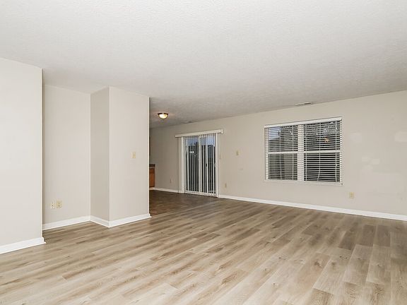 4th image of 6936 N Karnes Dr
