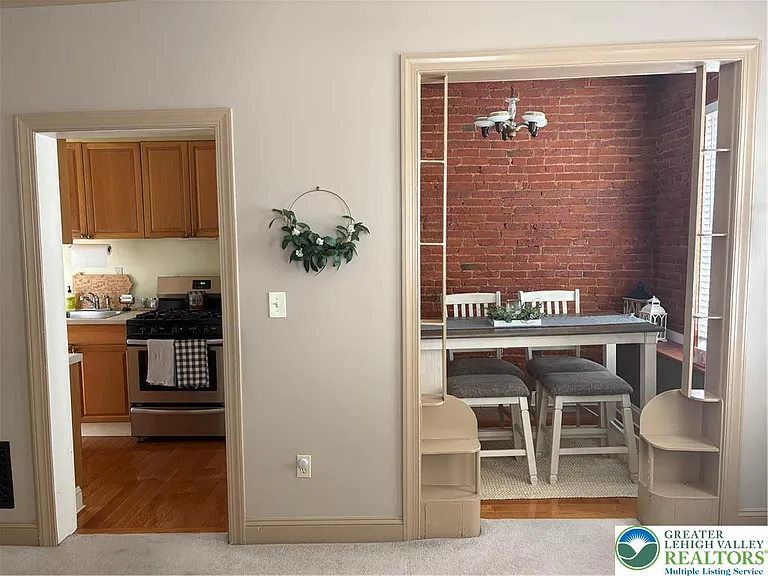 21 E North St #2 — Photo 13