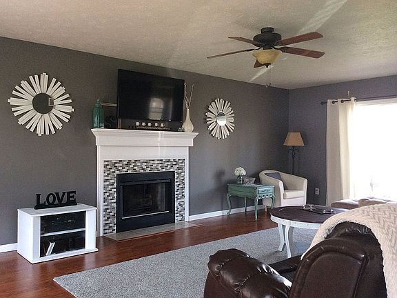 3rd image of 1819 Eagle Point Ct