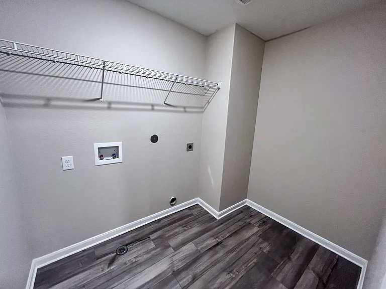 312 Tranquil Ln — Photo 12