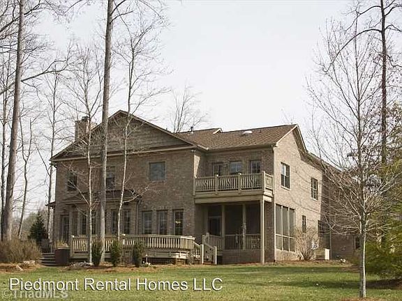 3rd image of 6787 Bronco Ln