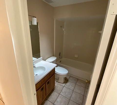4th image of 2763 Devie Ct #2