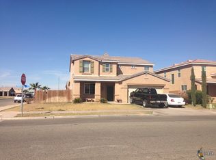 998 Valleyview Ave, El Centro, CA 92243