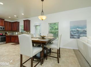 3913 Plymouth Rock Dr, Loganville, GA 30052