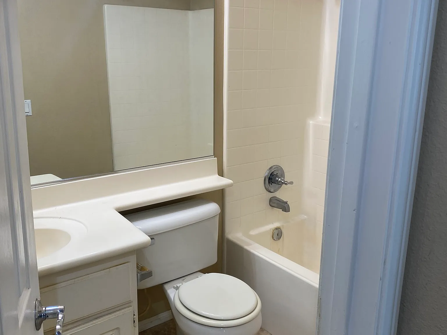 14684 Tilden Lane — Photo 4