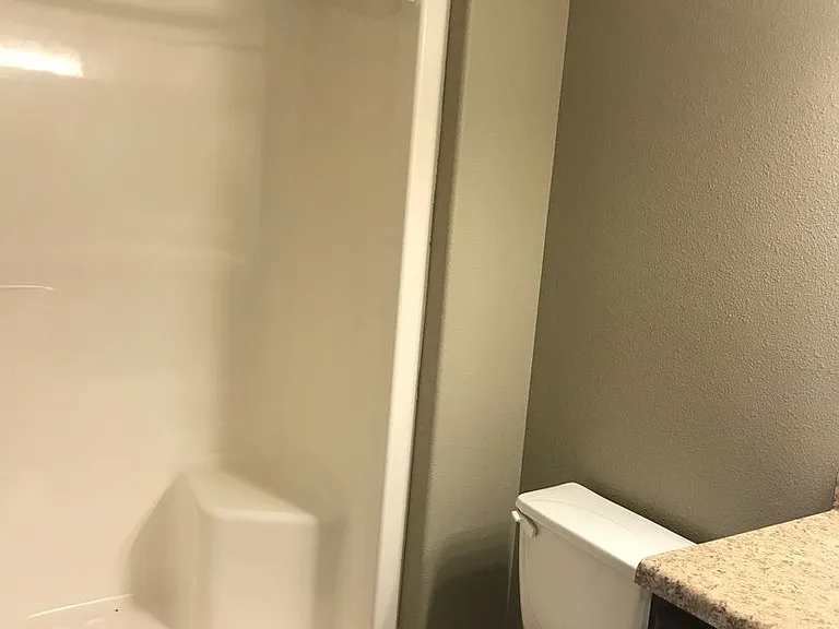 612 Colton St SW — Photo 9