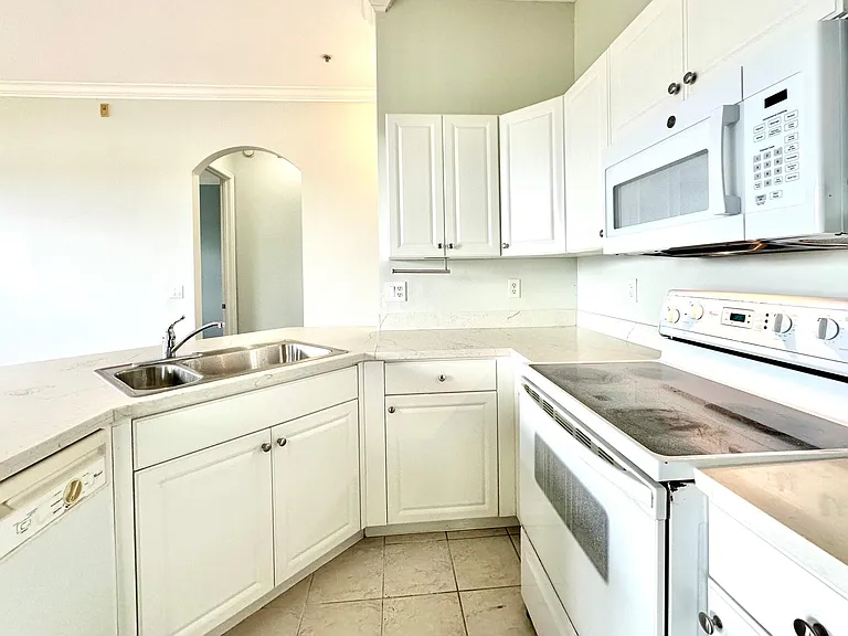 4600 SW 160th Ave #639 — Photo 11