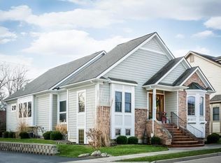 432 Cayman Cir, Tipp City, OH 45371