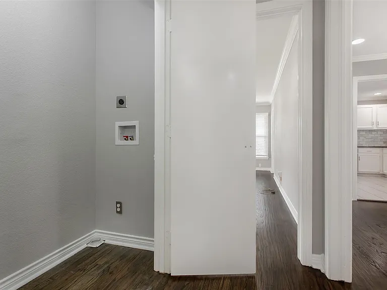 570 Bondstone Dr — Photo 14