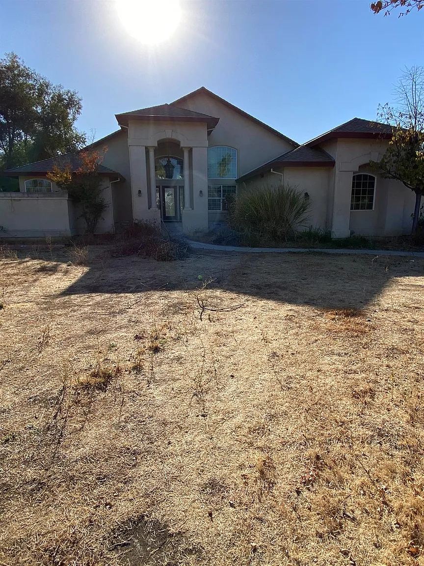 7465 24th St photo 1