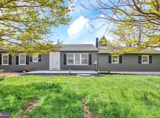 19 N Oak Heights Trl, Delta, PA 17314