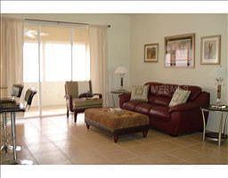 5th image of 800 Roseway Ter